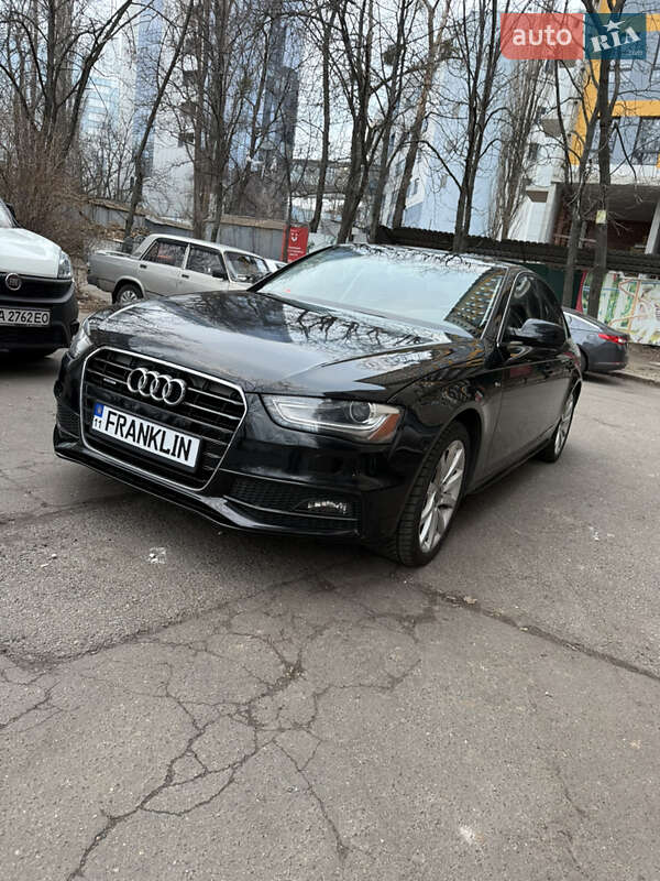 Audi A4 2014