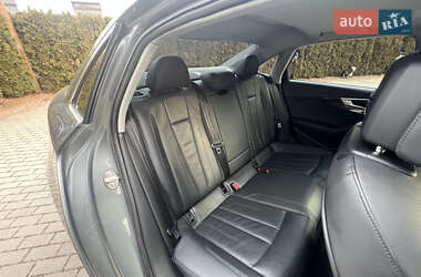 Седан Audi A4 2018 в 
