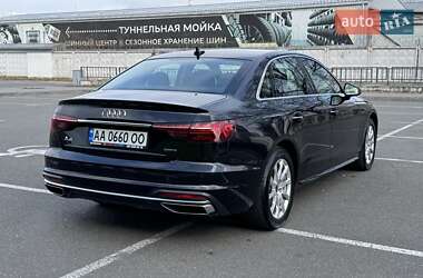 Седан Audi A4 2022 в 