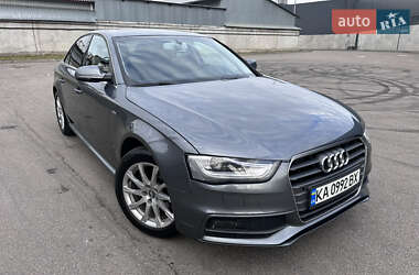 Седан Audi A4 2014 в Киеве