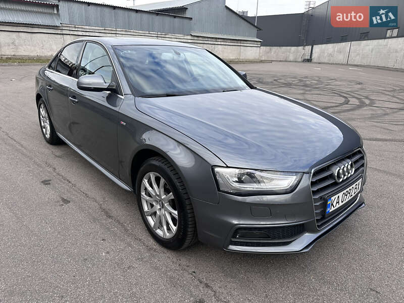 Седан Audi A4 2014 в Киеве