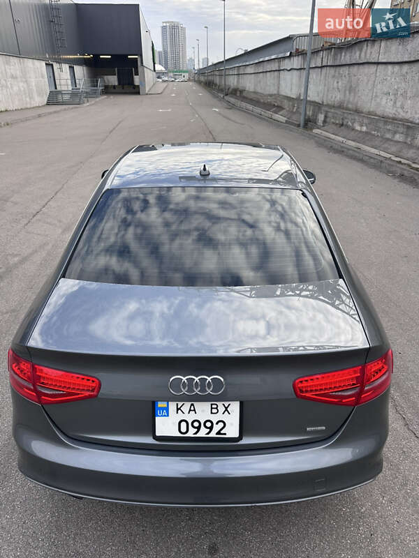 Седан Audi A4 2014 в Киеве