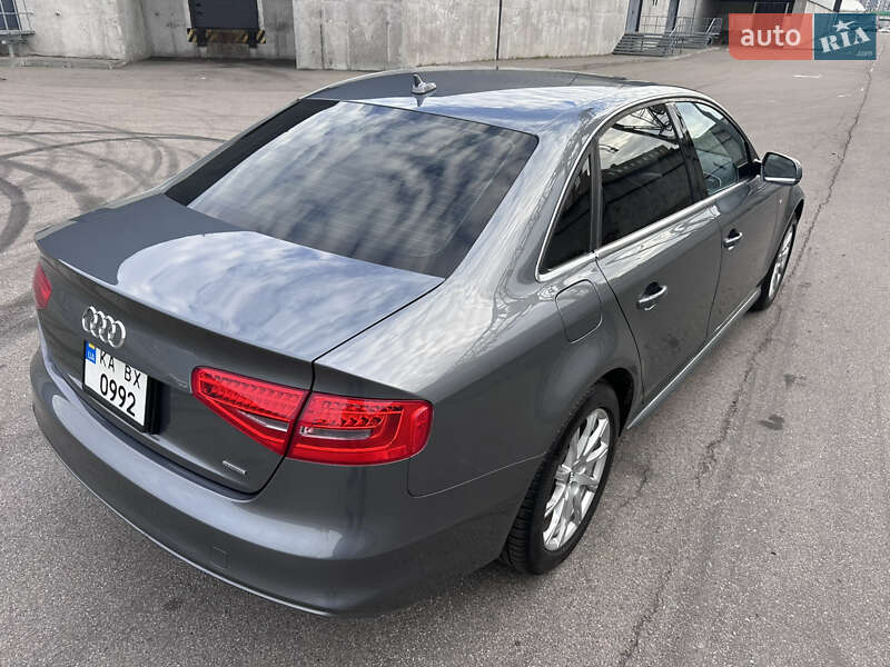 Седан Audi A4 2014 в Киеве