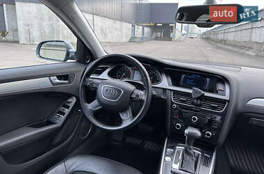 Седан Audi A4 2014 в 