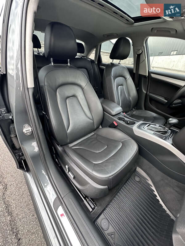 Седан Audi A4 2014 в Киеве