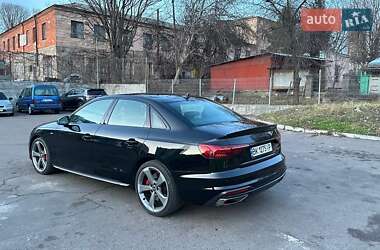 Седан Audi A4 2023 в 