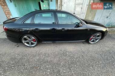 Седан Audi A4 2023 в 
