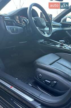 Седан Audi A4 2023 в Рівному