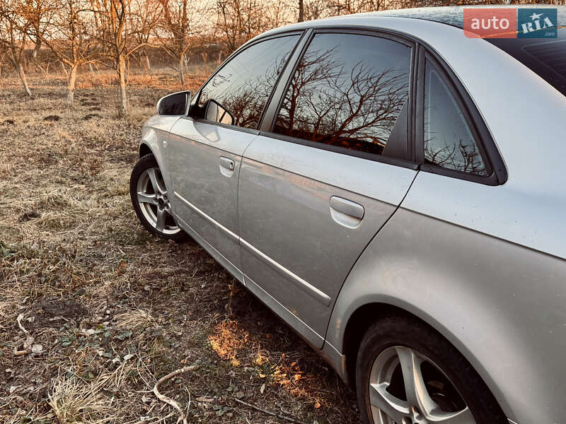 Седан Audi A4 2004 в Млинове