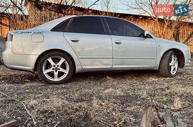 Седан Audi A4 2004 в Млинове