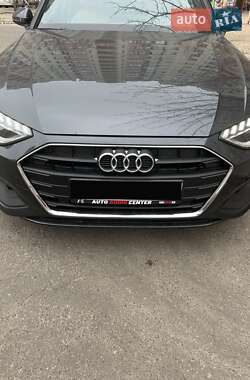 Седан Audi A4 2023 в Києві