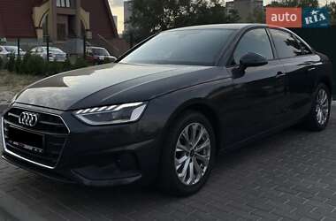 Седан Audi A4 2023 в 