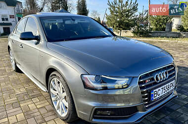 Седан Audi A4 2013 в Львове
