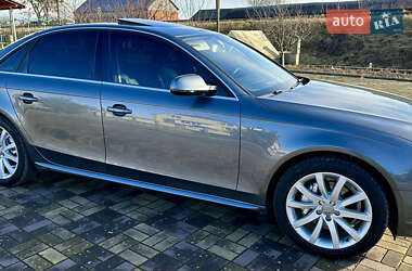 Седан Audi A4 2013 в Львове