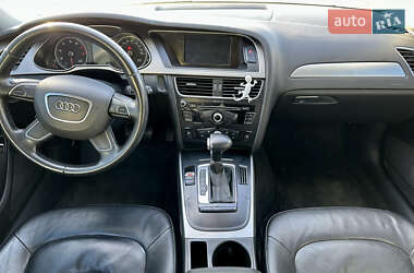 Седан Audi A4 2013 в Львове