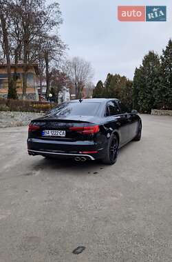 Седан Audi A4 2016 в Кропивницькому