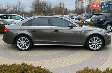 Седан Audi A4 2014 в Львові