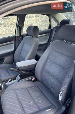 Седан Audi A4 1996 в 
