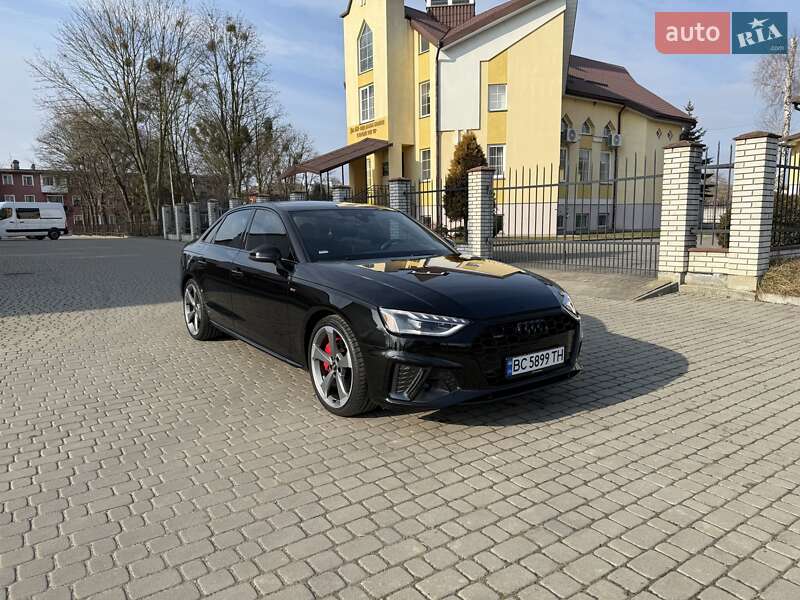 Седан Audi A4 2022 в Львове