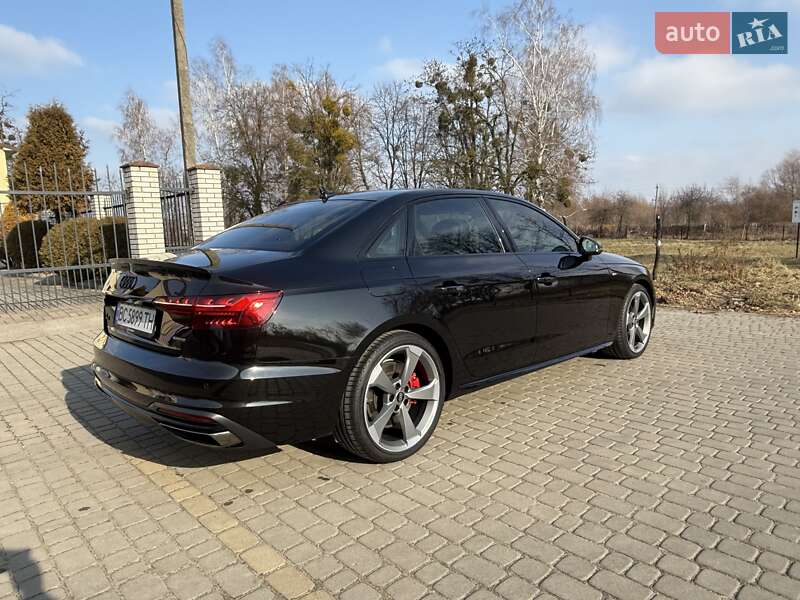Седан Audi A4 2022 в Львове