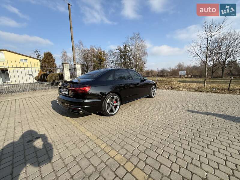 Седан Audi A4 2022 в Львове