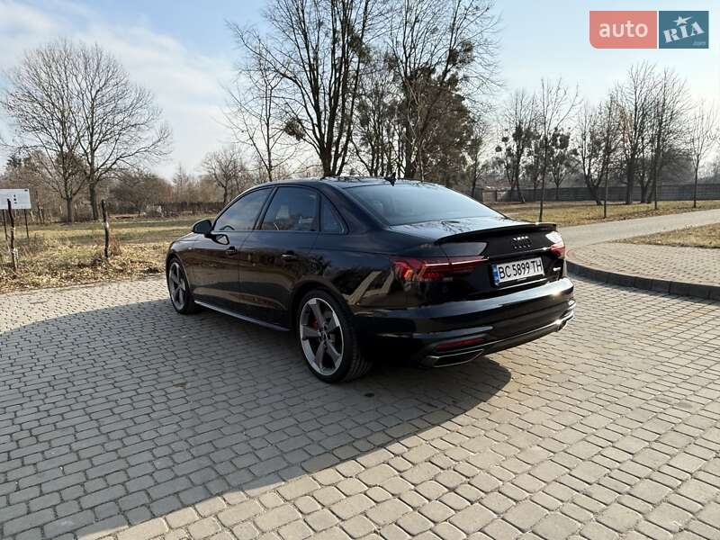 Седан Audi A4 2022 в Львове