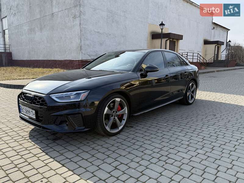 Седан Audi A4 2022 в Львове
