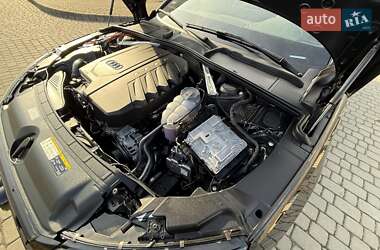 Седан Audi A4 2022 в Львове