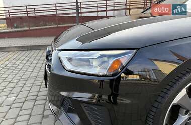 Седан Audi A4 2022 в Львове