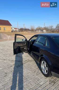 Седан Audi A4 2001 в 