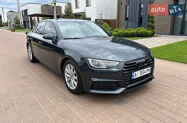 Седан Audi A4 2016 в Львове