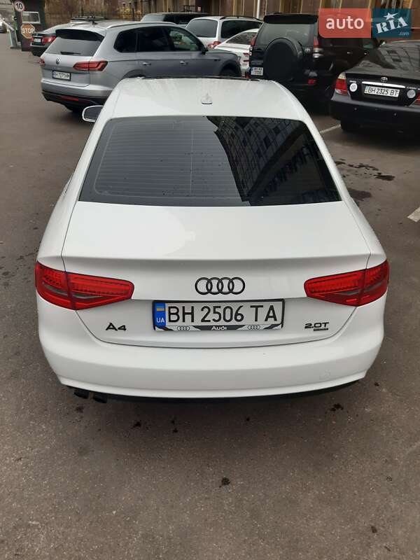 Седан Audi A4 2012 в Одессе