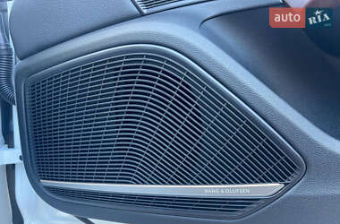 Седан Audi A4 2016 в 