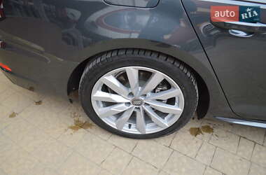 Седан Audi A4 2017 в 