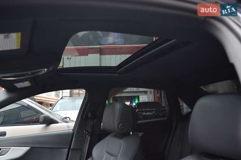 Седан Audi A4 2017 в Львові