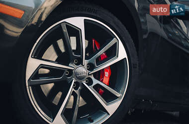 Седан Audi A4 2019 в 