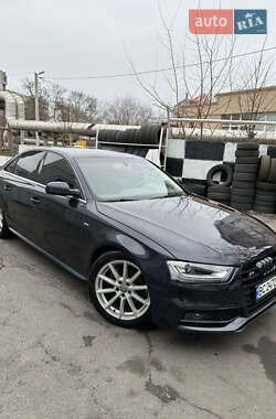Седан Audi A4 2014 в 