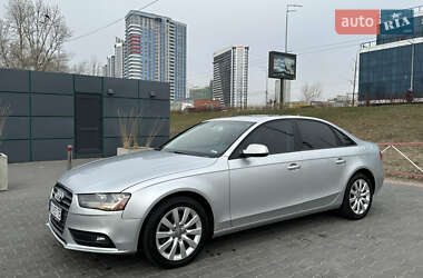 Седан Audi A4 2013 в Киеве