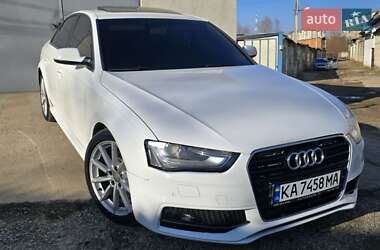 Седан Audi A4 2014 в Ивано-Франковске