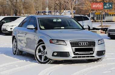 Седан Audi A4 2011 в Киеве