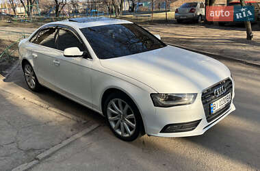 Седан Audi A4 2012 в Миргороде