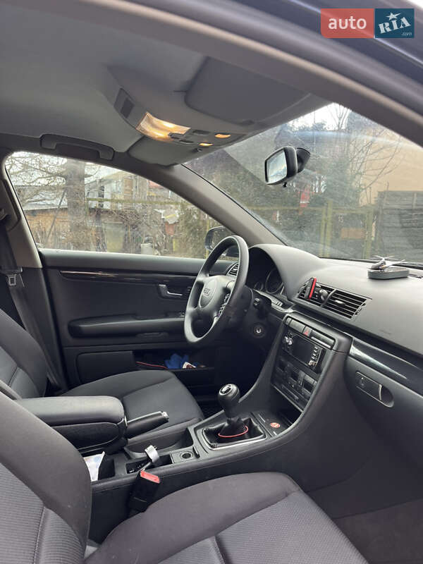 Універсал Audi A4 2003 в Рівному