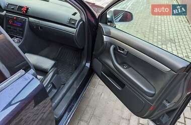 Седан Audi A4 2002 в 