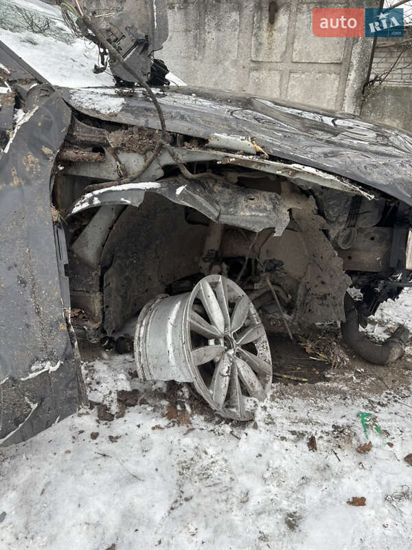 Седан Audi A4 2014 в Обухове