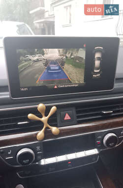 Седан Audi A4 2018 в 