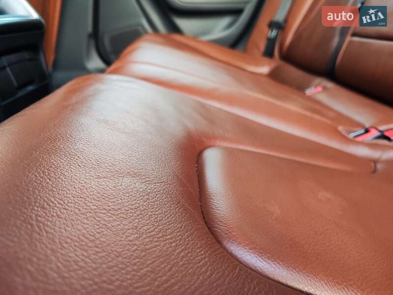 Седан Audi A4 2010 в Львові