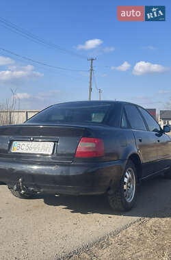 Седан Audi A4 1995 в 