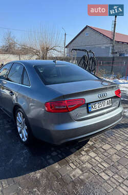 Седан Audi A4 2012 в Терновке