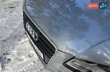 Седан Audi A4 2011 в Вишневом