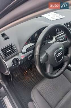 Седан Audi A4 2007 в Луцке